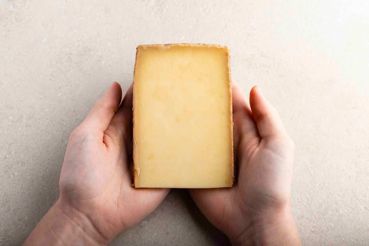 Hartkäse "Kasus Caverna" 2